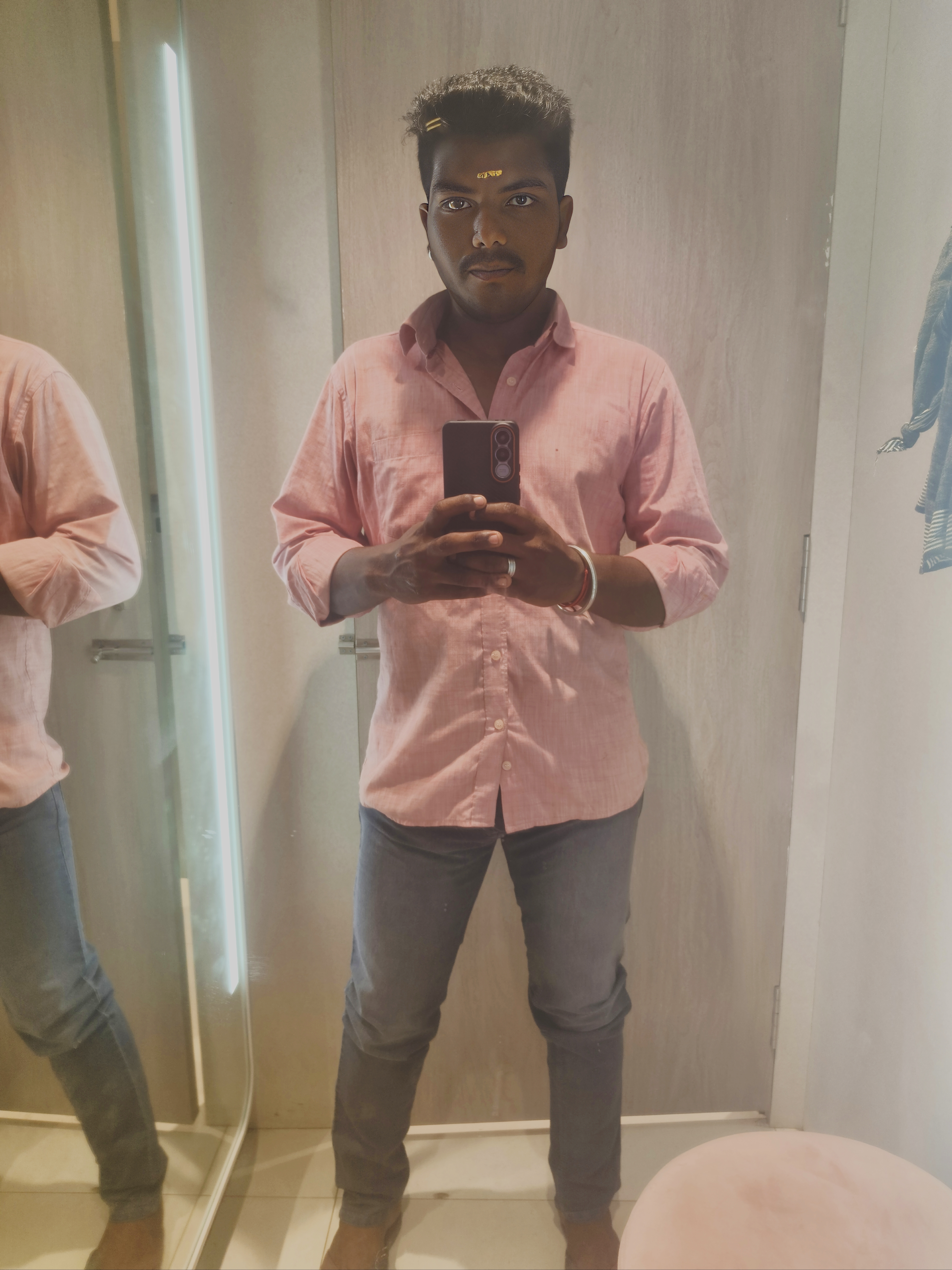 Vignesh 